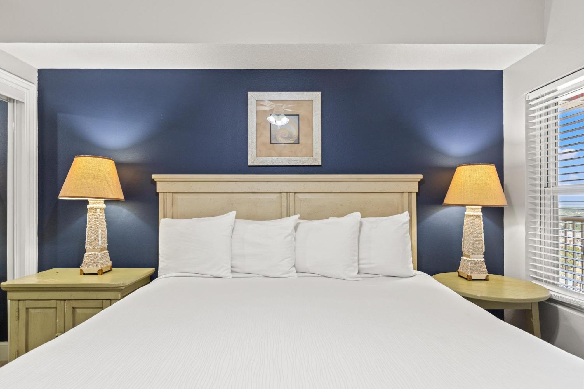 Official Majestic Beach Resort - Over 60 Units - All Ocean Front, Panama City Beach, Fl 部屋 写真
