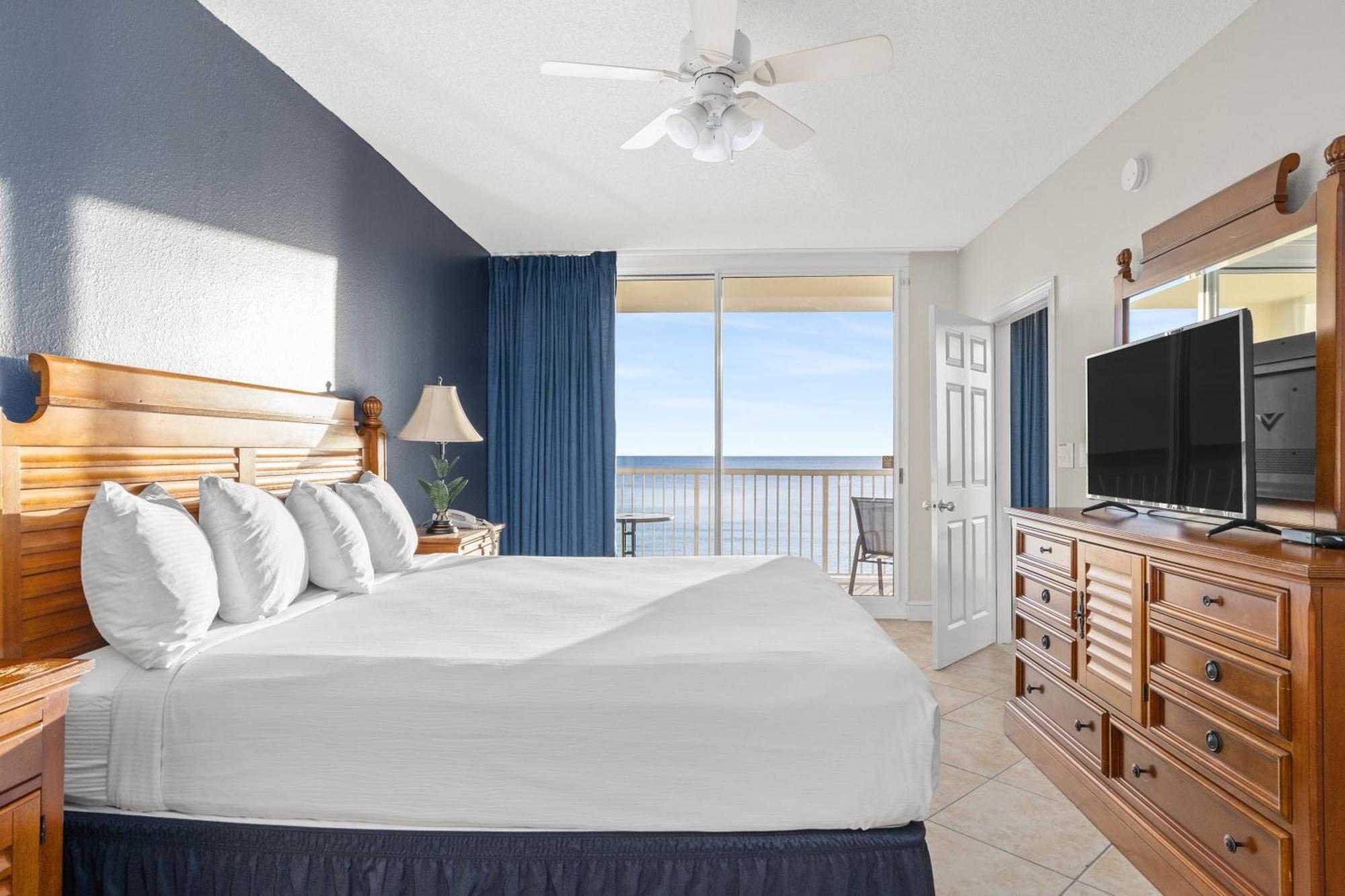 Official Majestic Beach Resort - Over 60 Units - All Ocean Front, Panama City Beach, Fl 部屋 写真
