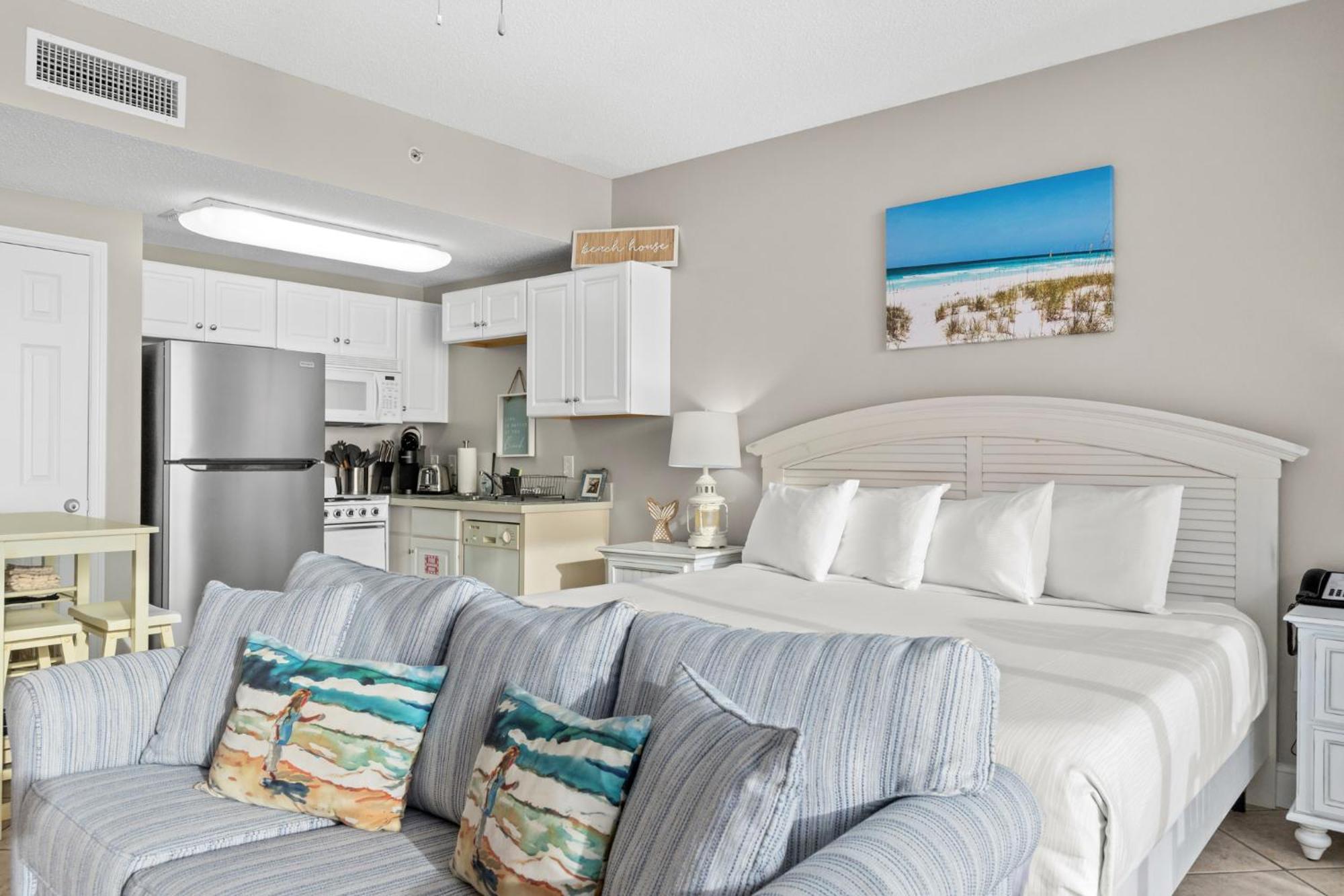Official Majestic Beach Resort - Over 60 Units - All Ocean Front, Panama City Beach, Fl 部屋 写真
