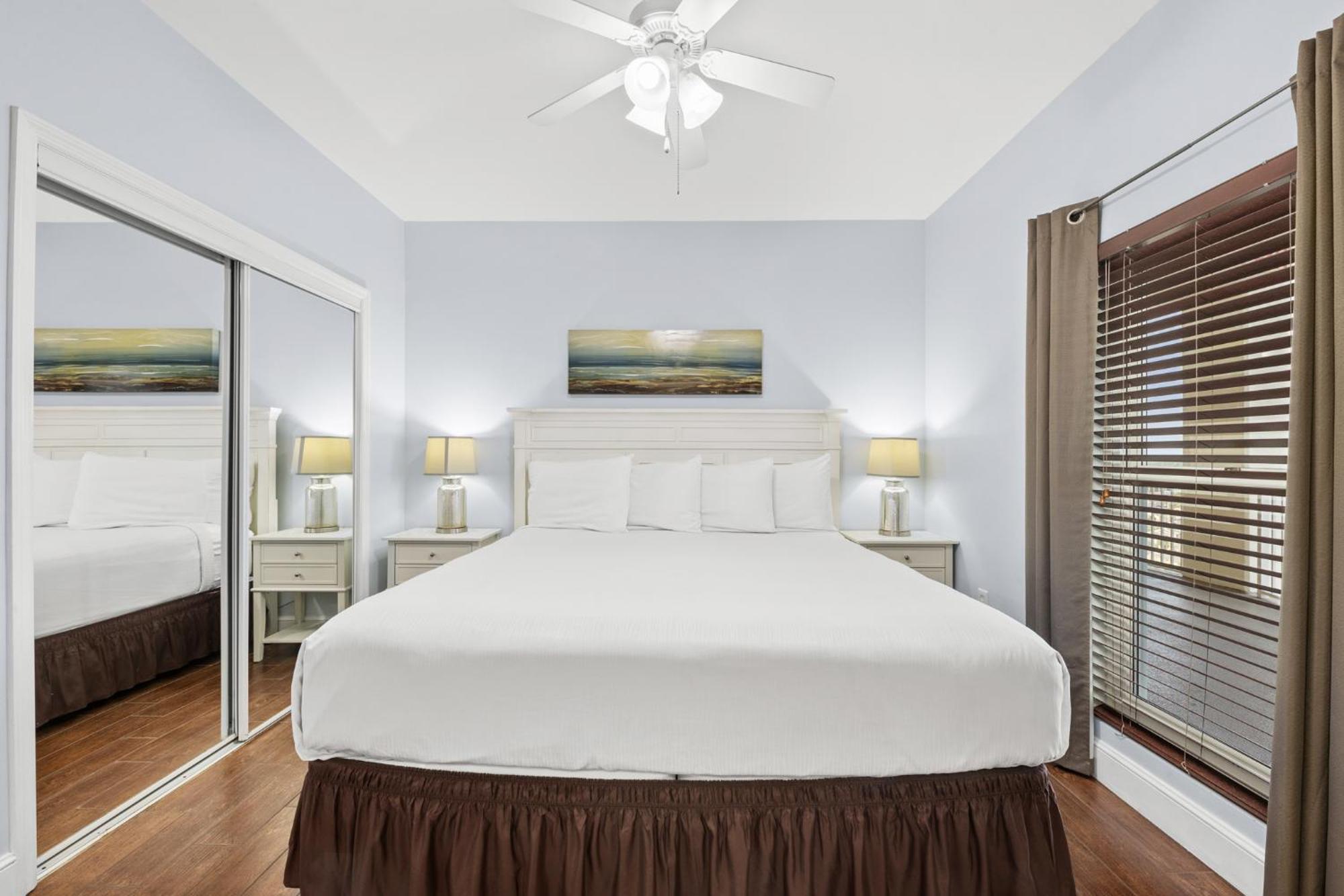 Official Majestic Beach Resort - Over 60 Units - All Ocean Front, Panama City Beach, Fl 部屋 写真