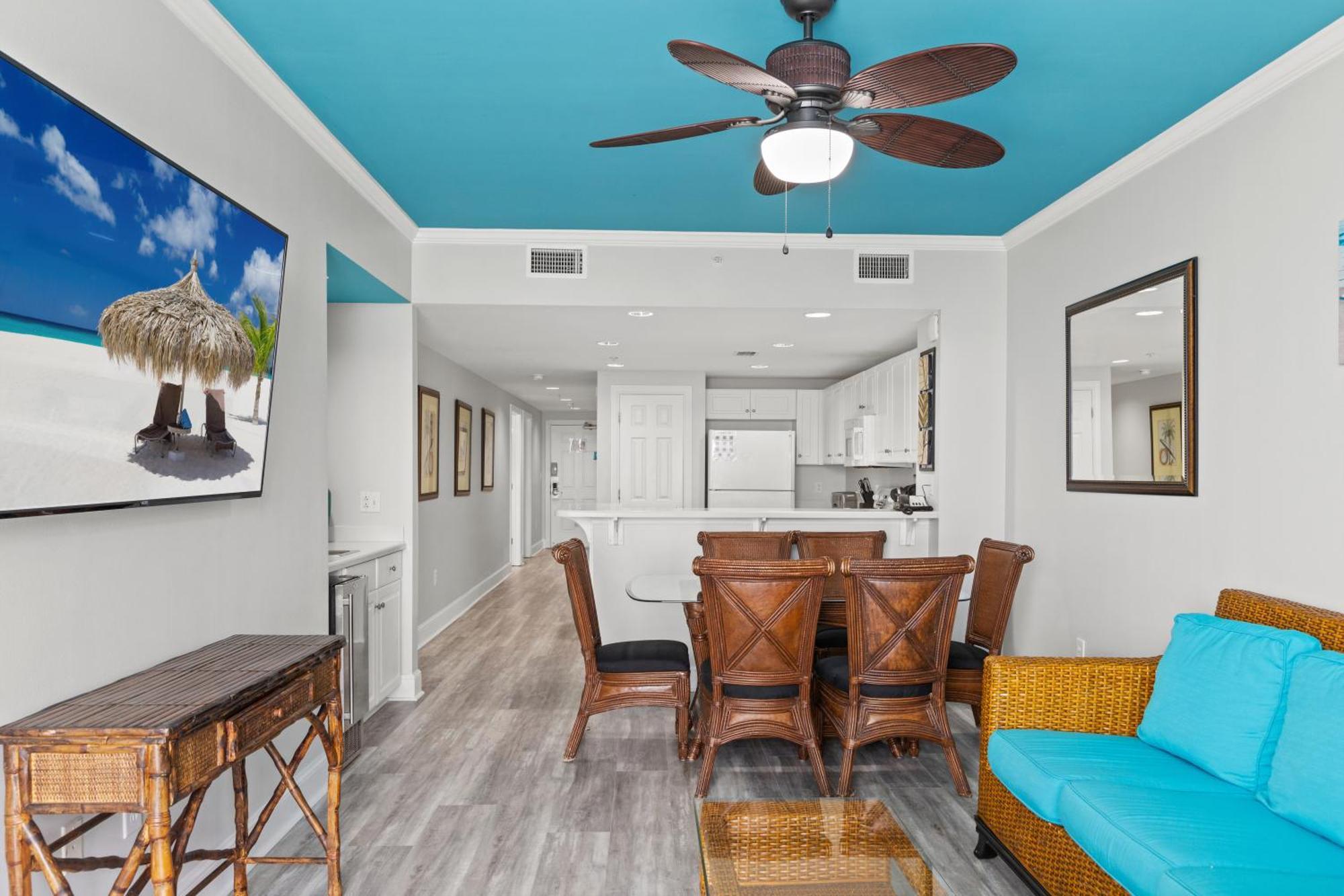 Official Majestic Beach Resort - Over 60 Units - All Ocean Front, Panama City Beach, Fl 部屋 写真
