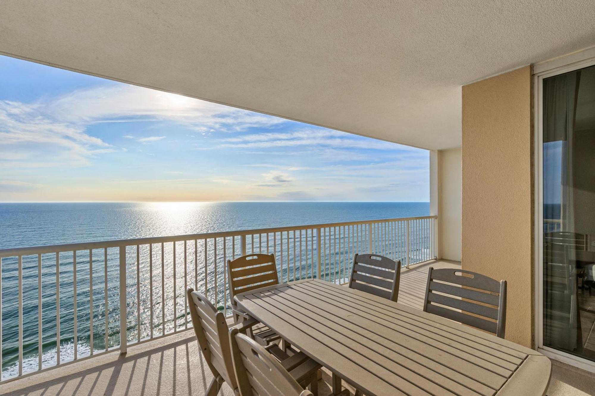 Official Majestic Beach Resort - Over 60 Units - All Ocean Front, Panama City Beach, Fl エクステリア 写真